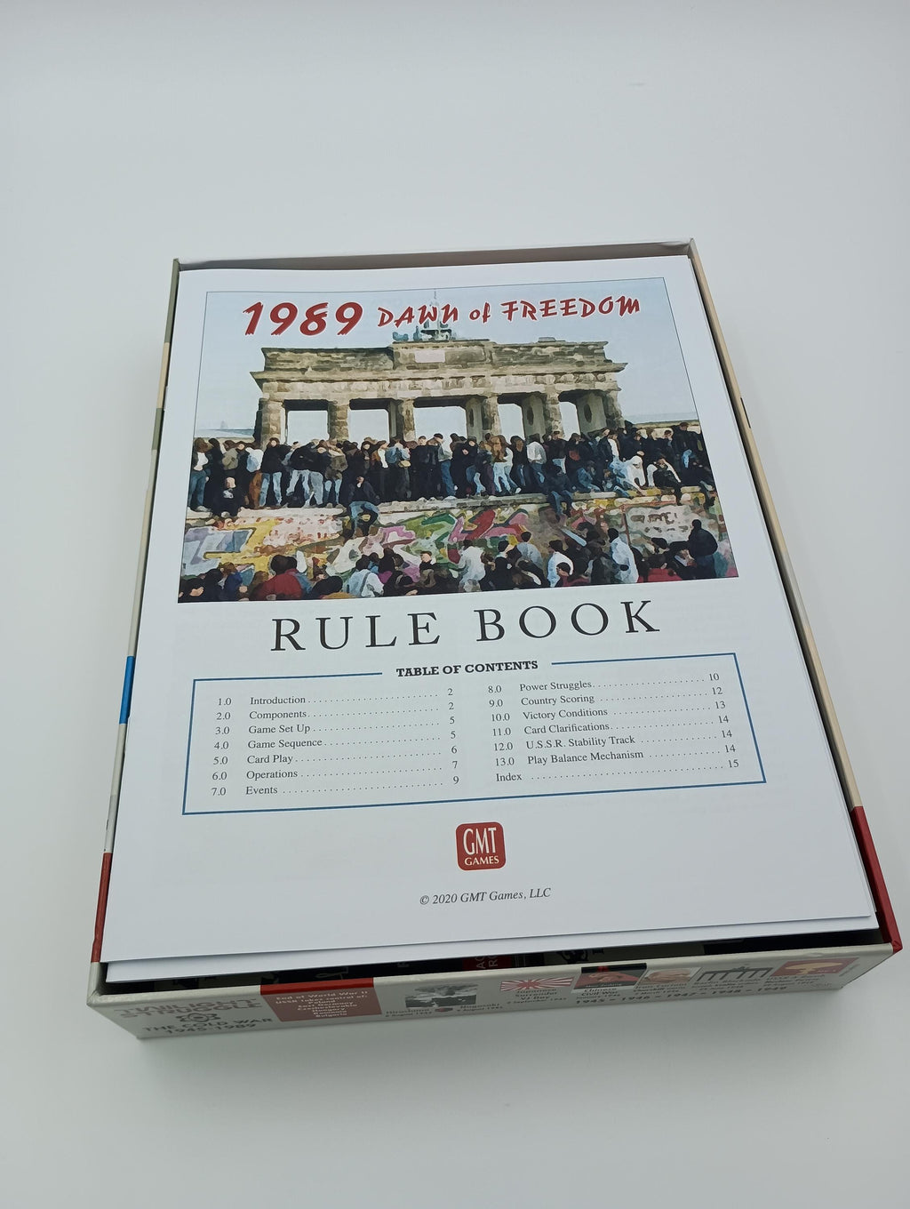 1989 Dawn of Freedom Board Game Organizer