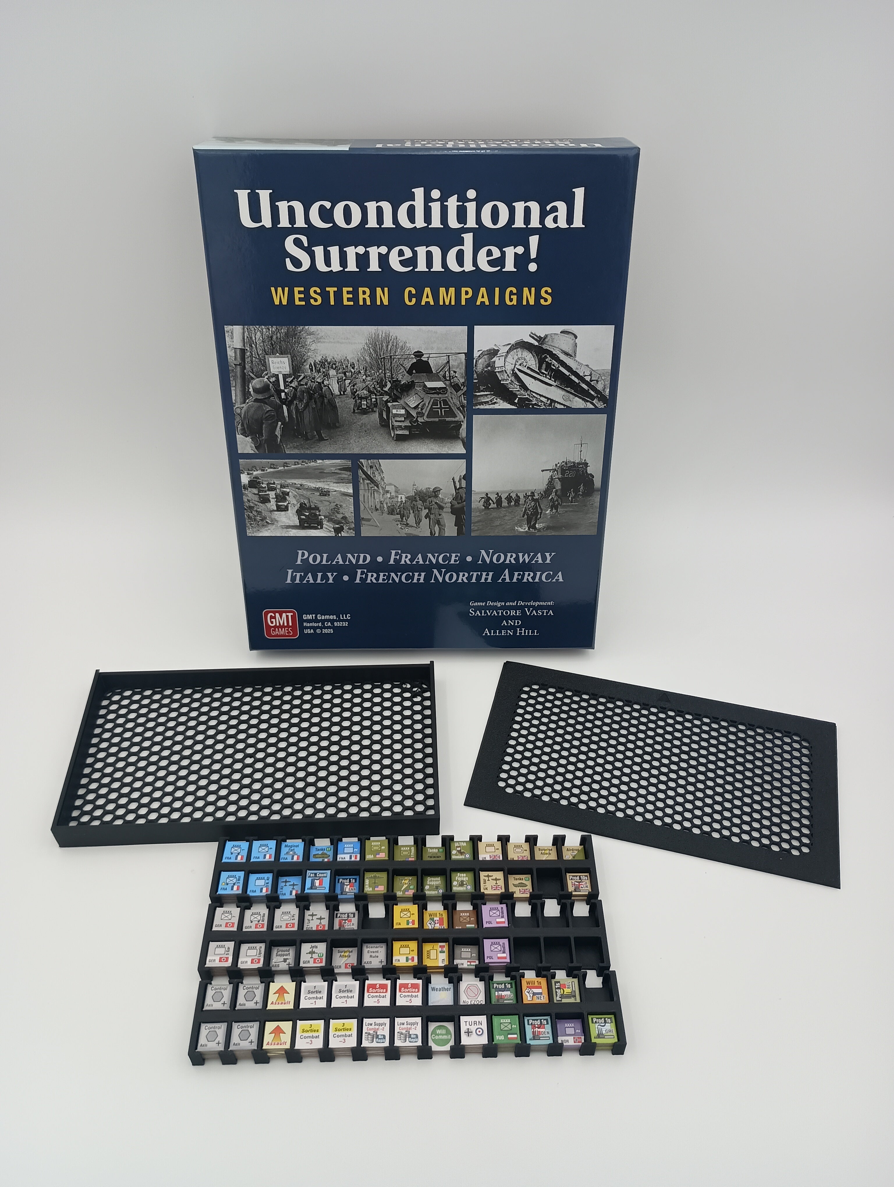 Unconditional Surrender: The Western Campaigns board game organizer