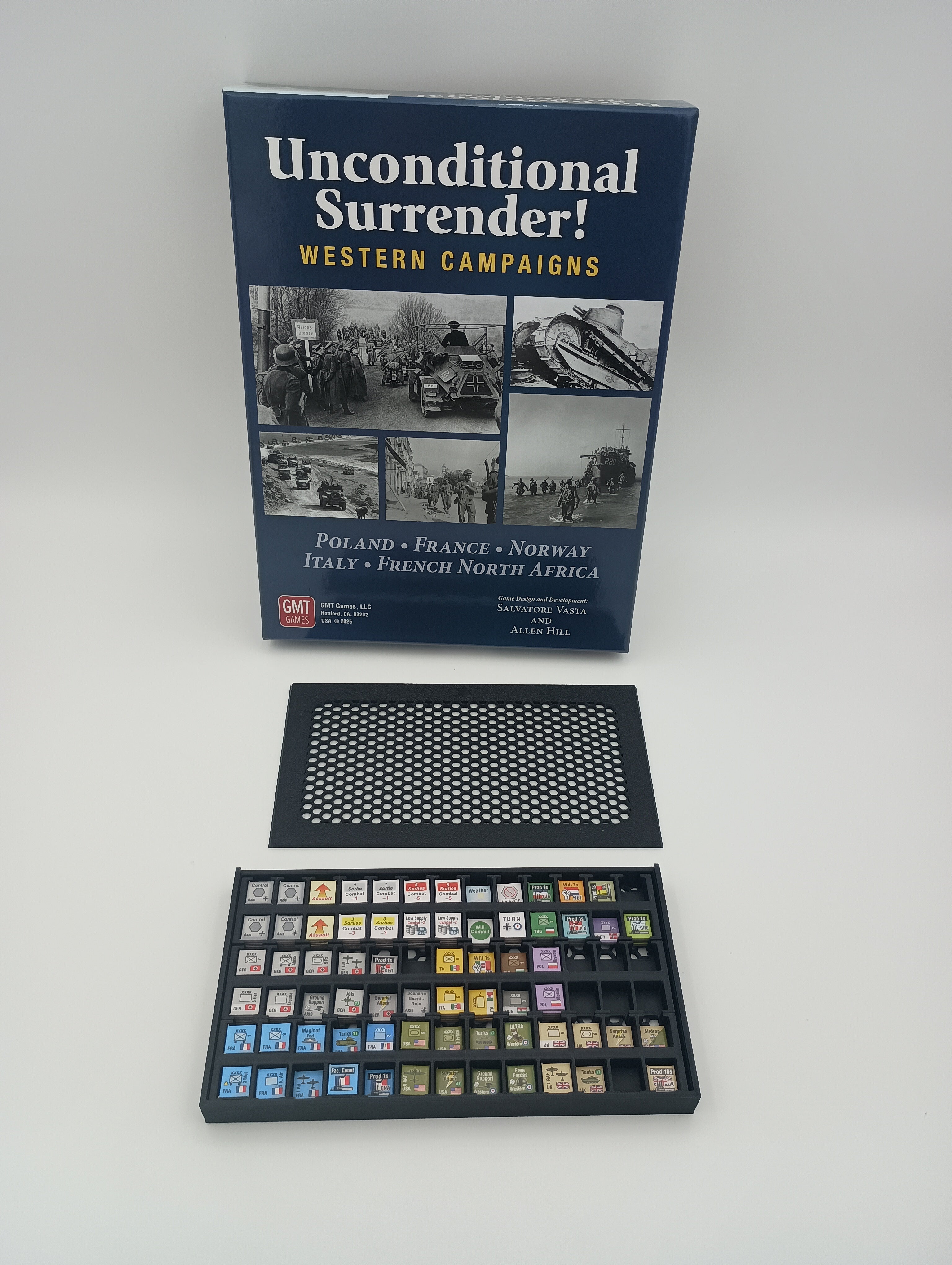 Unconditional Surrender: The Western Campaigns board game organizer